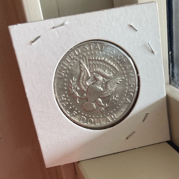 1971 Kennedy Half Dollar Circulated - rare no mint mark - Picture 2 of 2